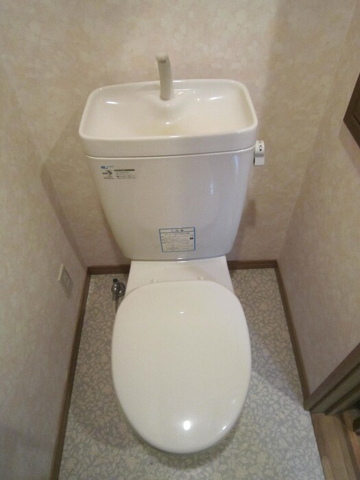 物件内観写真14　(トイレ)