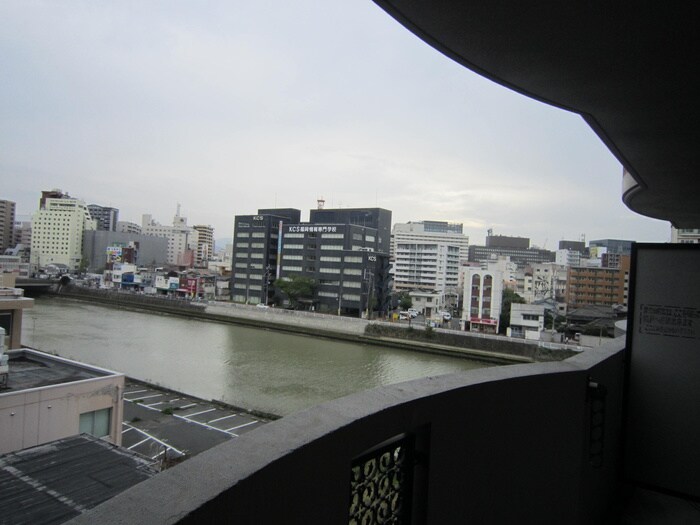 物件内観写真19　(室内からの展望)