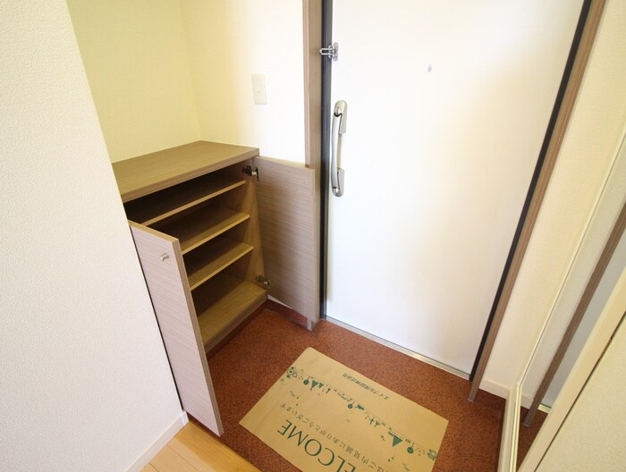 物件内観写真18　(靴箱)