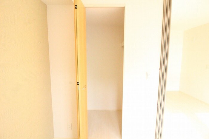 物件内観写真7　(収納)
