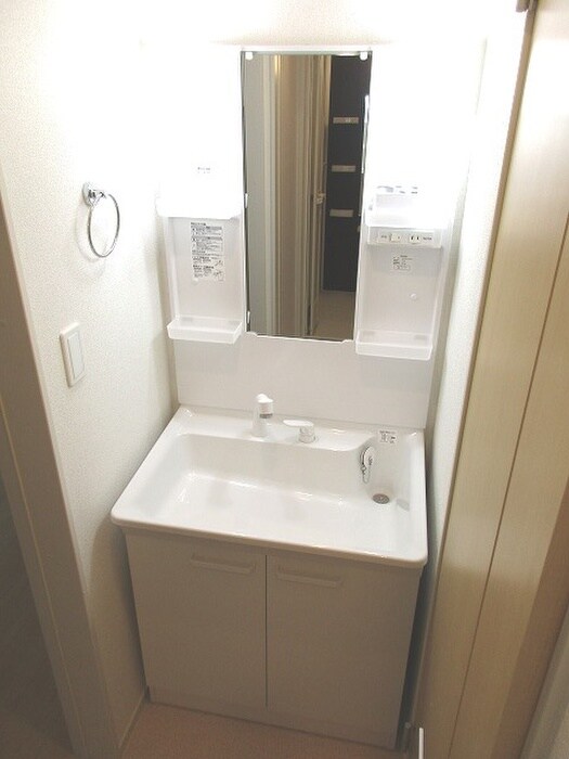 物件内観写真13　(洗面)