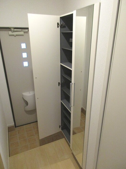 物件内観写真22　(靴箱)
