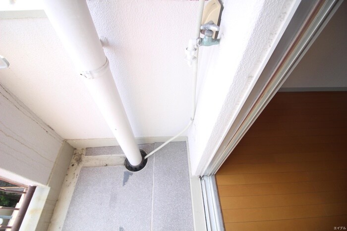 物件内観写真15　(洗濯機置場)