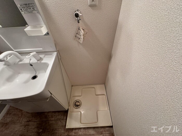 物件内観写真19　(洗濯機置場)