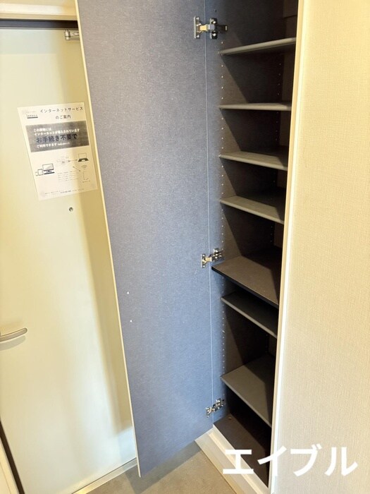 物件内観写真15　(靴箱)