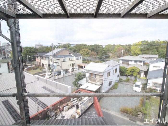 物件内観写真13　(室内からの展望)