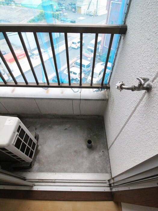 物件内観写真15　(洗濯機置場)