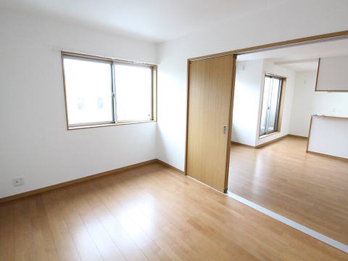 物件内観写真7　(居室)