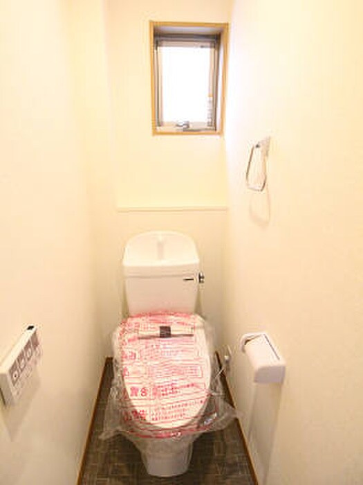 物件内観写真11　(トイレ)