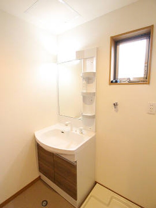 物件内観写真12　(洗面)