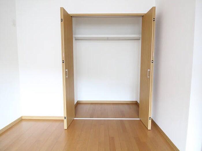 物件内観写真13　(収納)