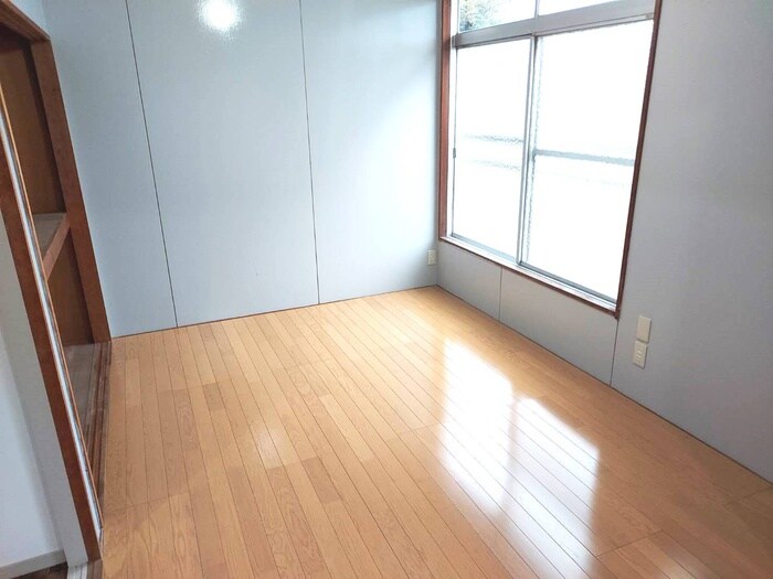 物件内観写真5　(居室)