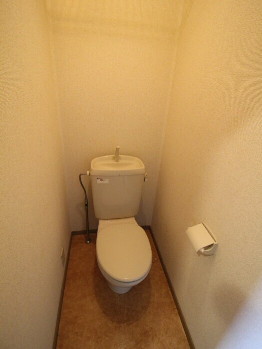 物件内観写真8　(トイレ)