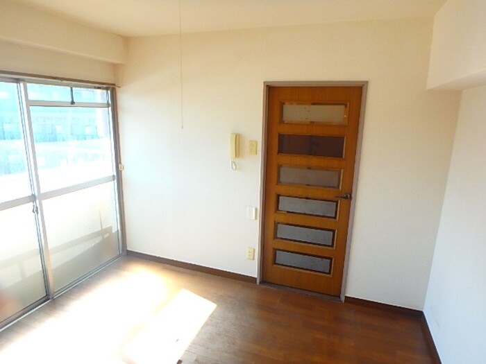 物件内観写真5　(居室)