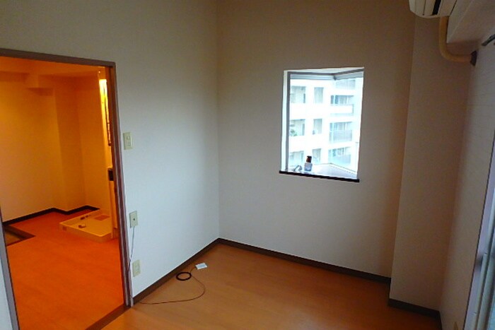 物件内観写真5　(居室)