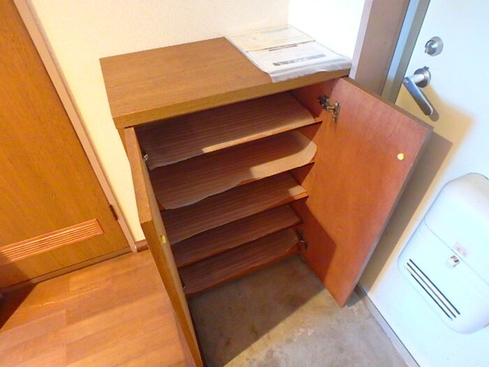 物件内観写真16　(靴箱)