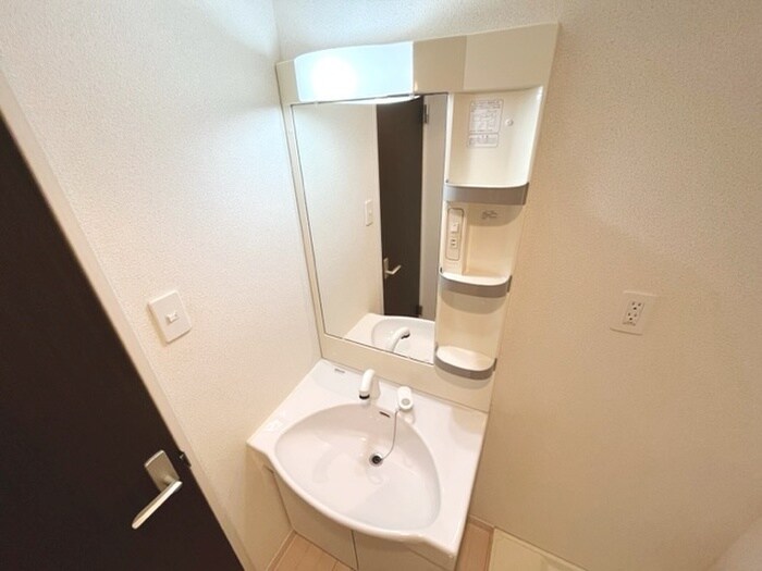 物件内観写真11　(洗面)