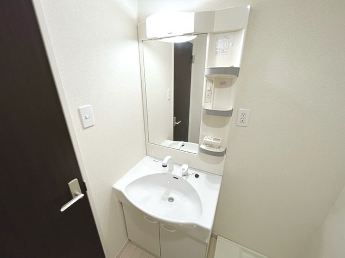 物件内観写真11　(洗面)