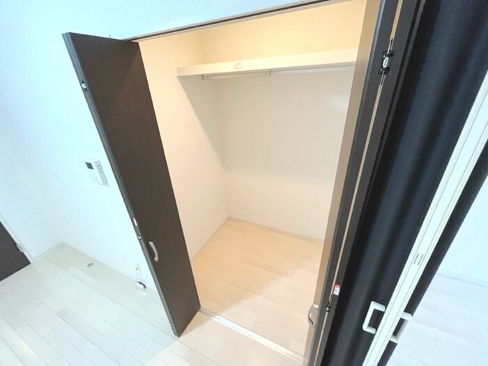 物件内観写真12　(収納)