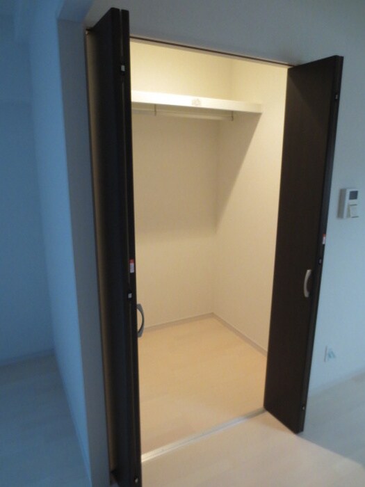 物件内観写真13　(収納)