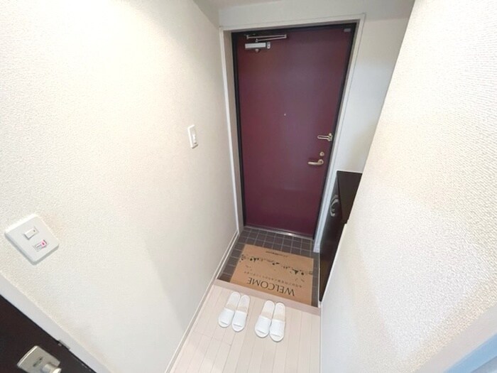 物件内観写真13　(玄関)