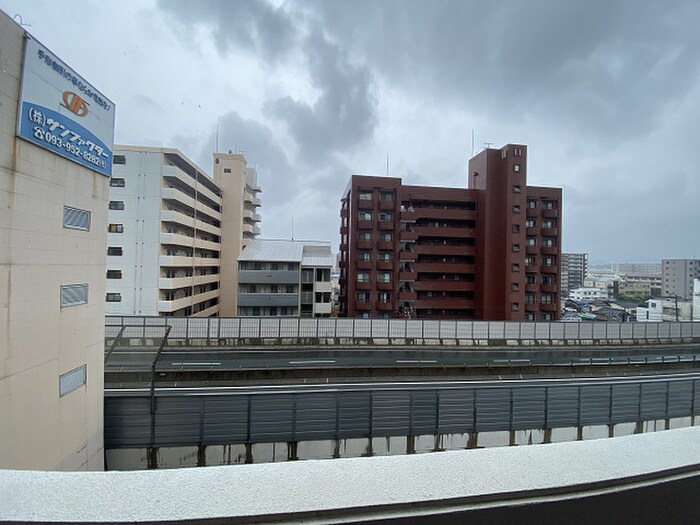 物件内観写真15　(室内からの展望)