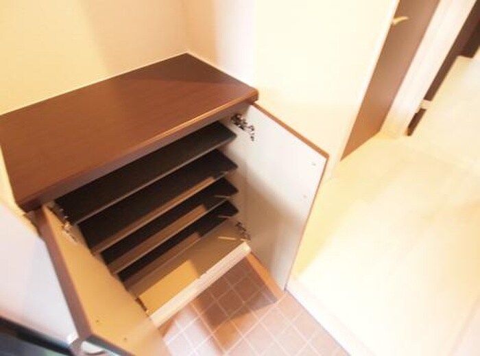 物件内観写真16　(靴箱)