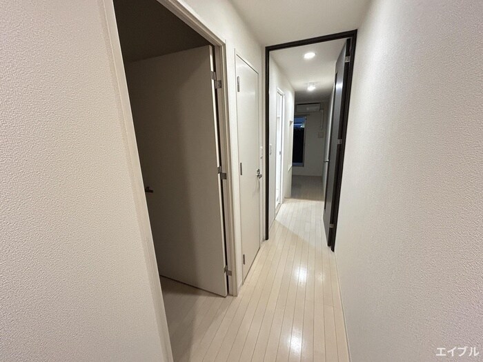 物件内観写真20　(廊下)