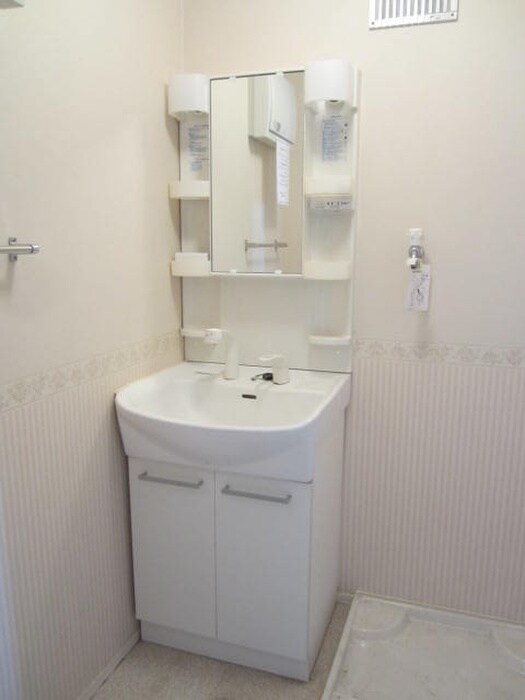 物件内観写真10　(洗面)