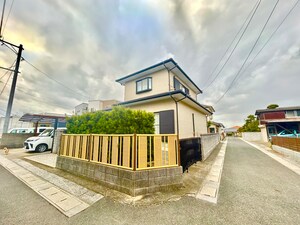 中間三丁目戸建て外観写真