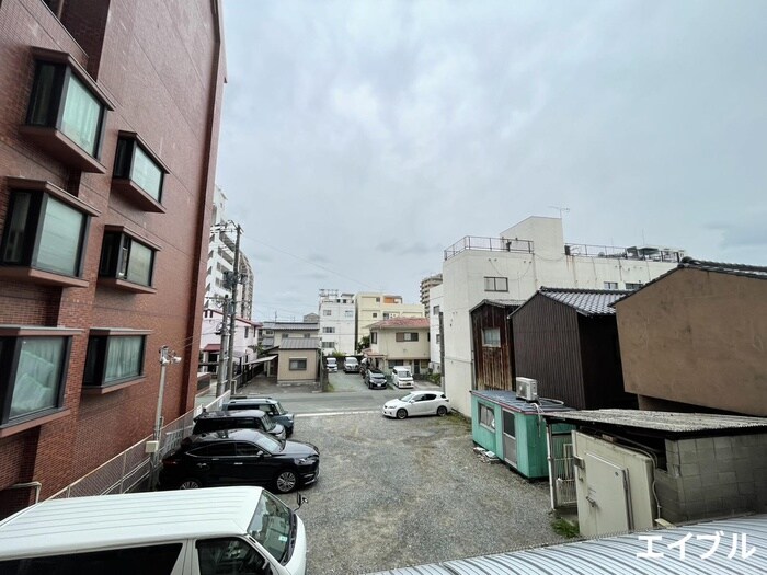 物件内観写真10　(室内からの展望)