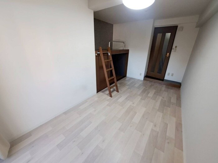 物件内観写真6　(居室)