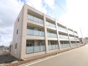 サニーヒル福津外観写真