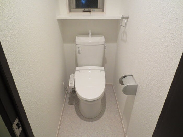 物件内観写真15　(トイレ)