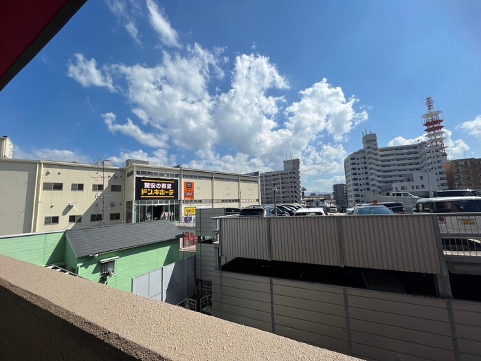 物件内観写真16　(室内からの展望)