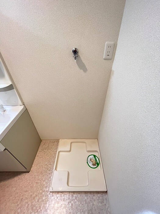 物件内観写真17　(洗濯機置場)