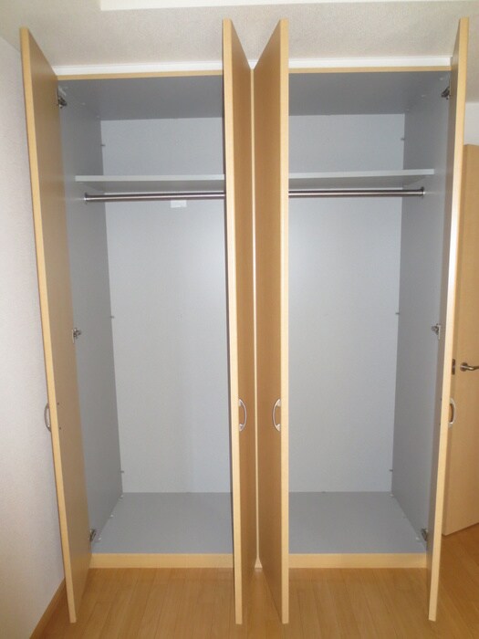 物件内観写真13　(収納)