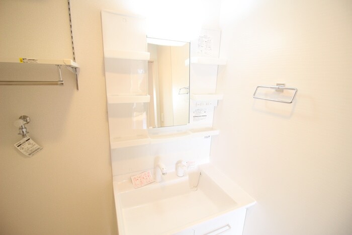 物件内観写真11　(洗面)