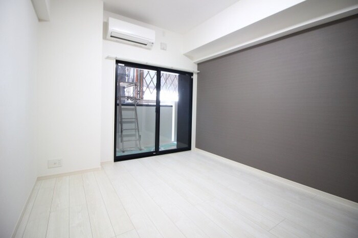 物件内観写真4　(居室)