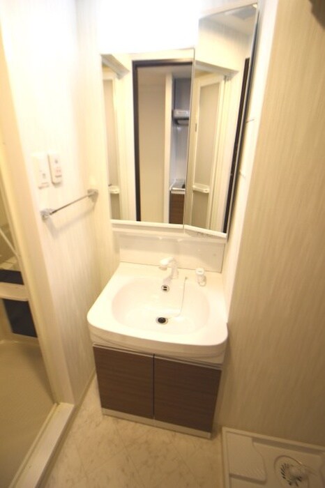 物件内観写真9　(洗面)