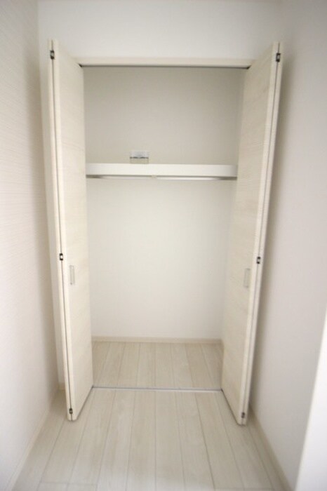 物件内観写真11　(収納)