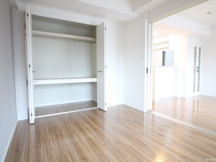 物件内観写真8　(居室)