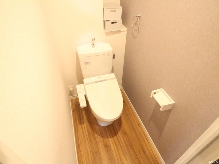 物件内観写真13　(トイレ)