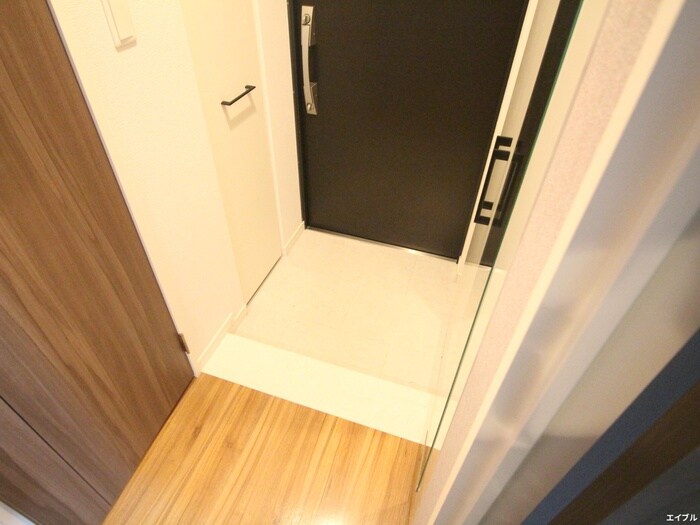 物件内観写真15　(玄関)