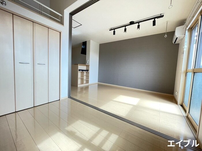 物件内観写真9　(居室)