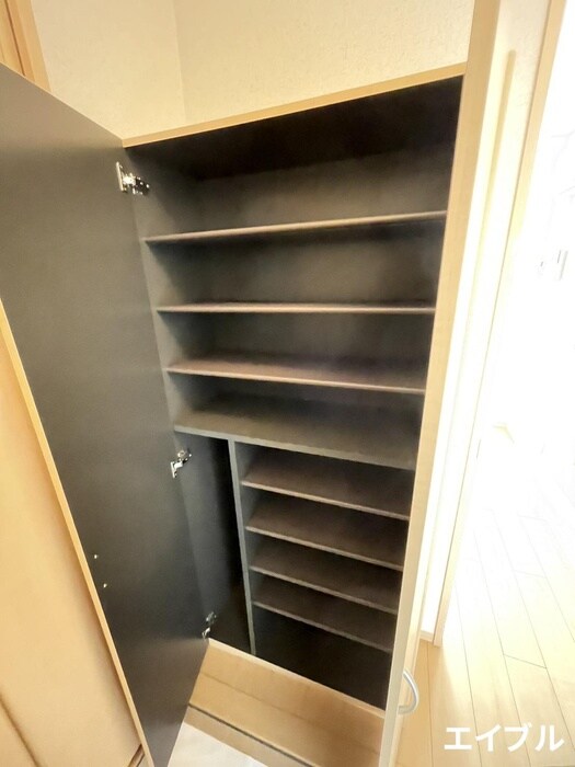 物件内観写真15　(靴箱)