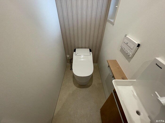 物件内観写真13　(トイレ)
