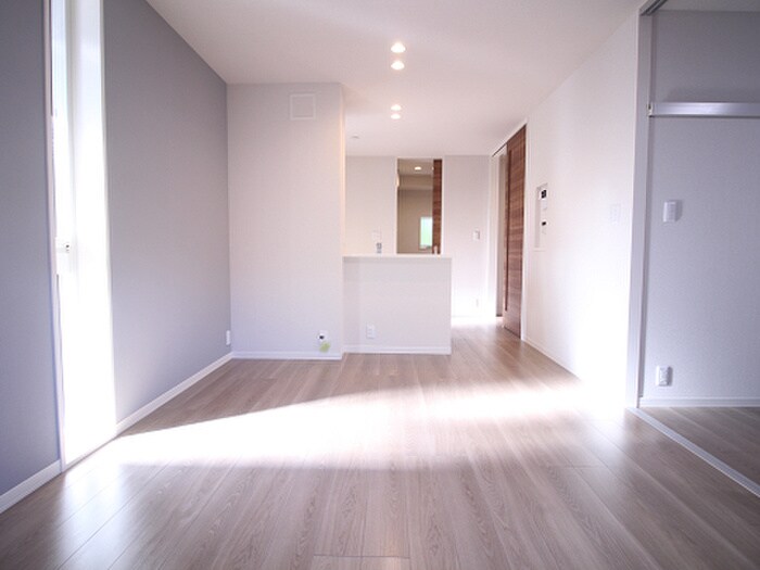 物件内観写真4　(居室)