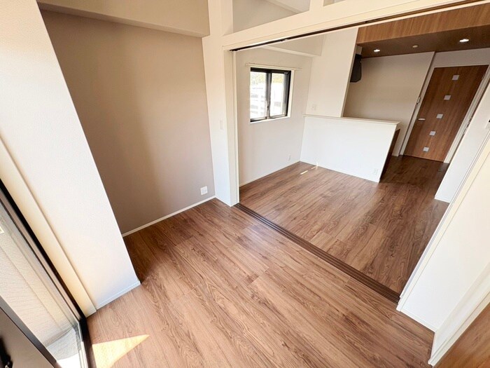 物件内観写真8　(居室)