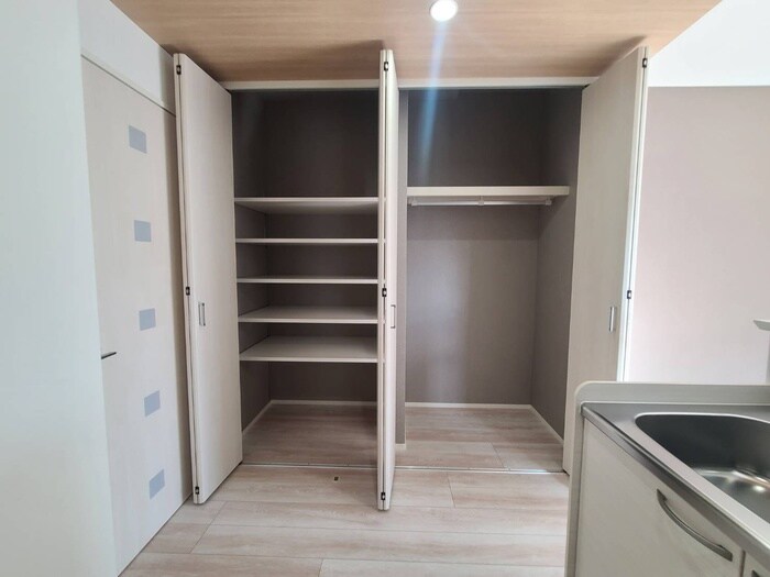 物件内観写真9　(収納)